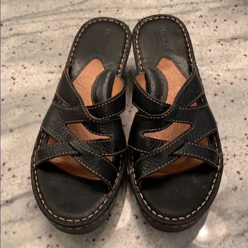 Born size 8 sandal wedge